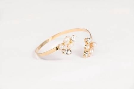 pearls_bridal_bracelet_resize