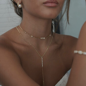 Delicate tie necklace