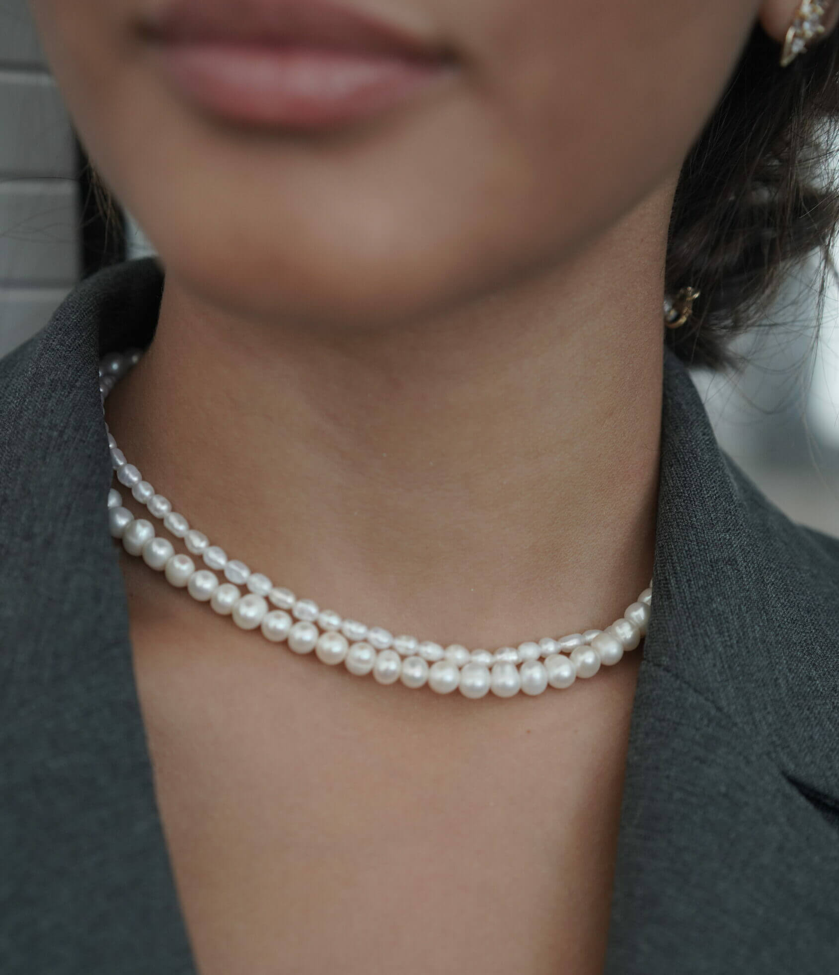 Double pearl necklaces Double pearl necklaces